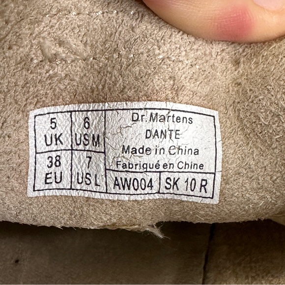 DR. MARTENS DANTE LEATHER SHOES SIZE 6- BEIGE - Picture 4 of 9